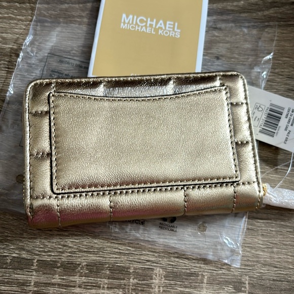 MK Small Quilted Leather Wallet NWT - Picture 2 of 5